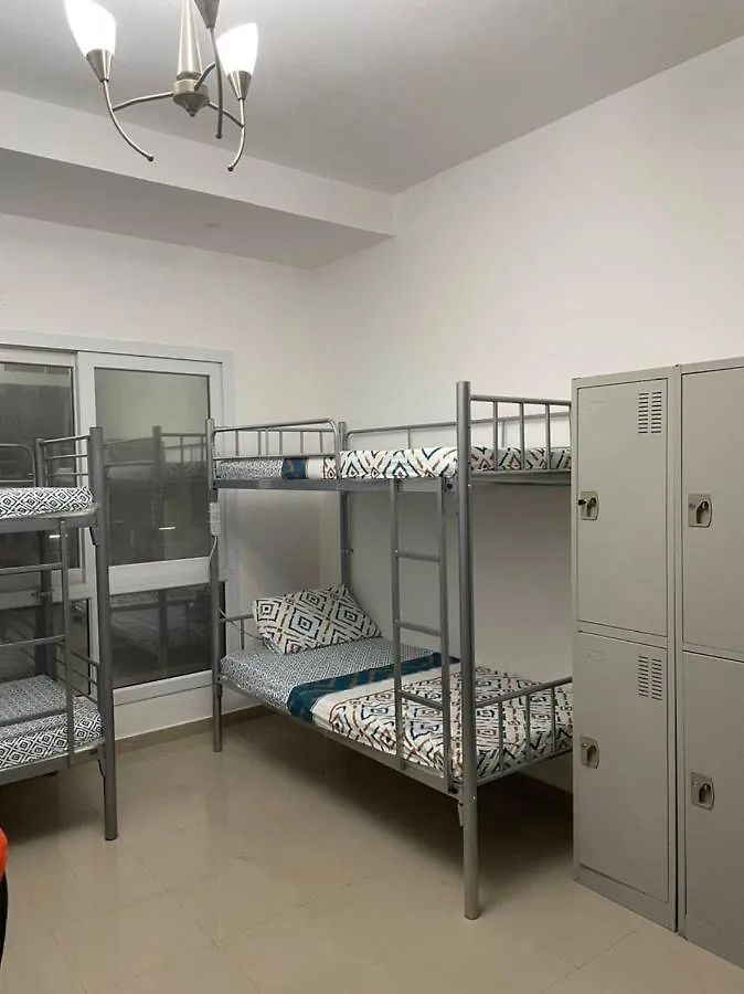 Brand New Boys Hostel 5 Min Walk From Burjuman Metro Station Exit-4 With All Brand New Furnishings & Free Facilities 迪拜 0*,  阿拉伯联合酋长国