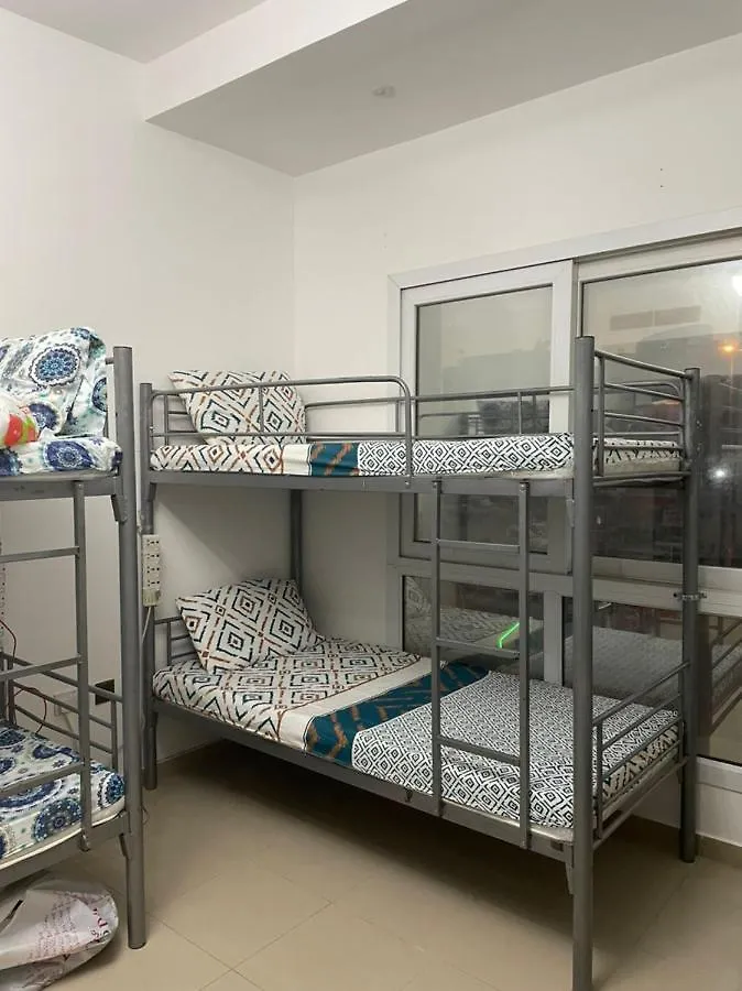 Brand New Boys Hostel 5 Min Walk From Burjuman Metro Station Exit-4 With All Brand New Furnishings & Free Facilities Ντουμπάι